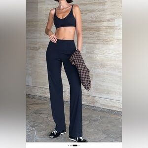 Leg3nd Women's Black High-Waisted Pants b32